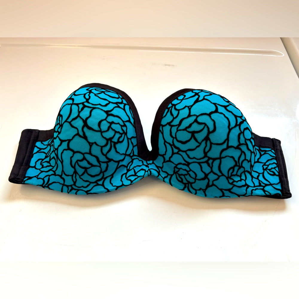 Strapless bra style top